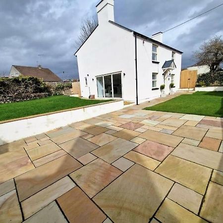 Charming Cottage Close To M4 Bridgend Bridgend  Exterior photo